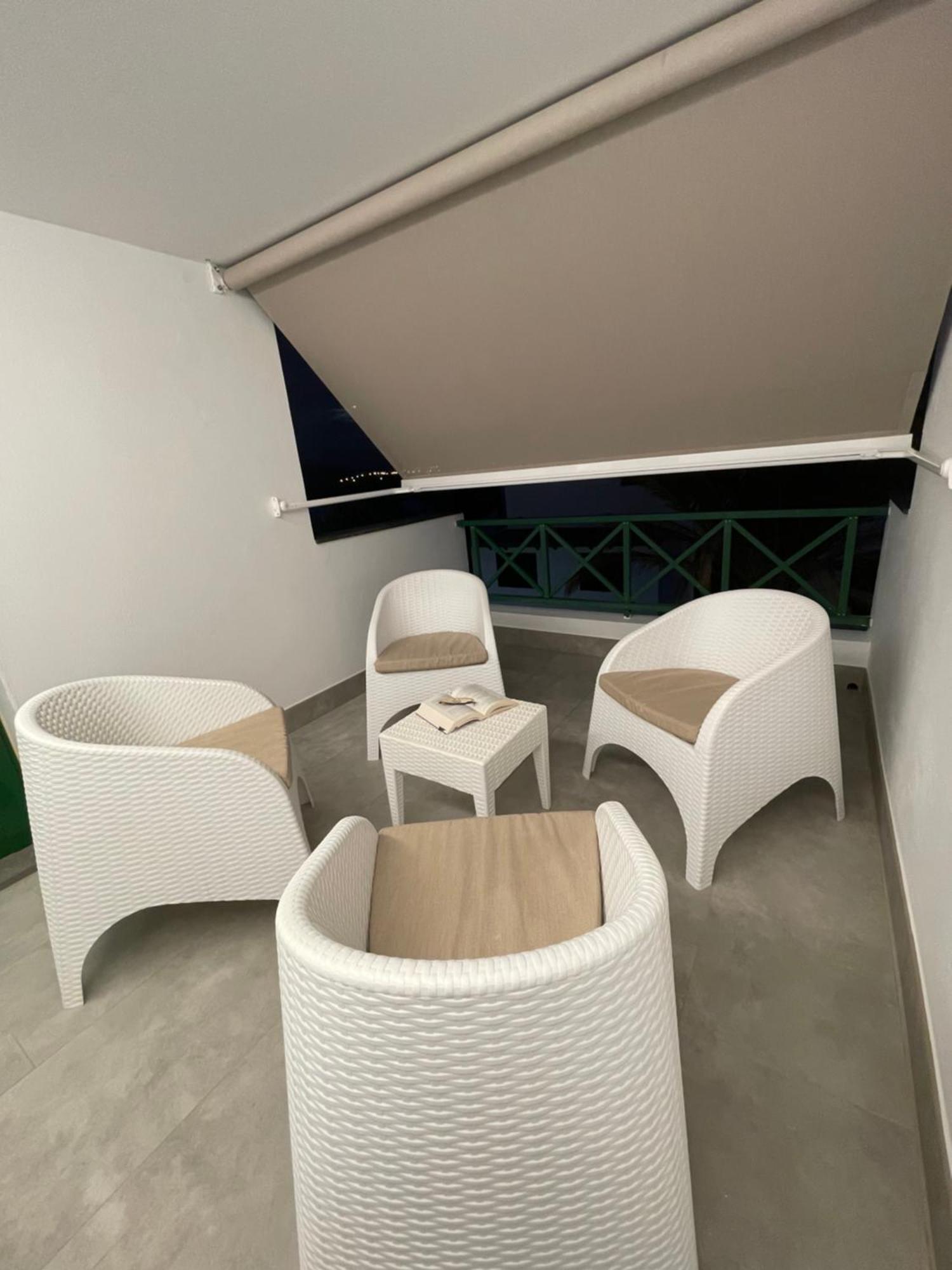 Izaro Apartamento Atico De Lujo Cerca De Playa Dorada Playa Blanca (Lanzarote) Exterior foto